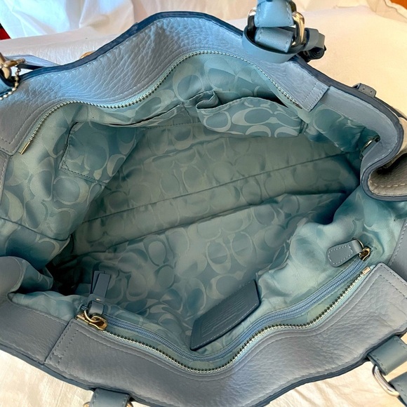 Coach Woman’s Leather Handbag/Satchel - Picture 5 of 9